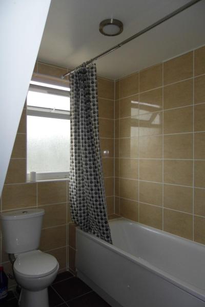 Foto 7: One Bed Flat in Isleworth near Syon Lane Station