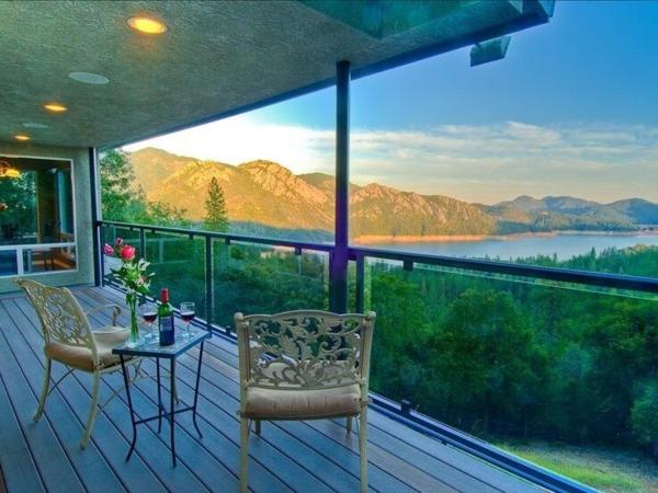 Na fotografii je vidět objekt Dream View Lake House nacházející se ve městě Oak Run.