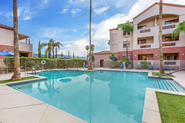 A la foto es mostra l'objecte Hilton Vacation Club Varsity Club Tucson situat a la ciutat de Tucson.