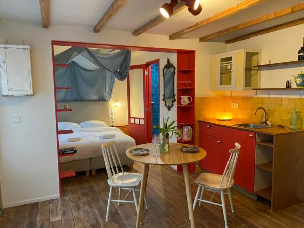 charming studio in Amsterdam-Noord, Amsterdam