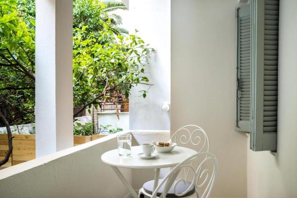 The Athenian Veranda, Athens