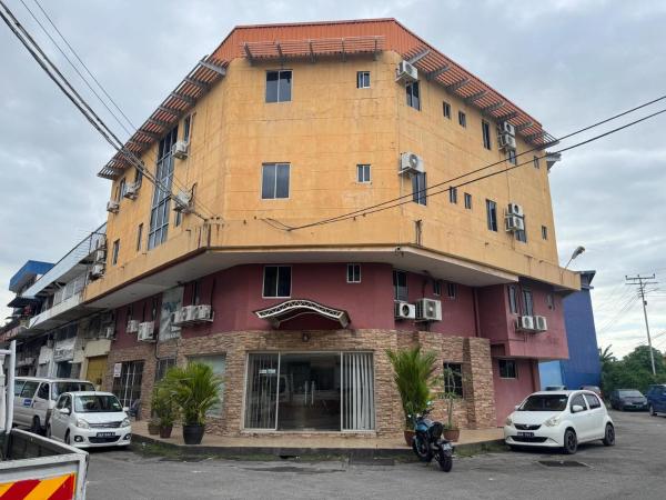 写真にはInanam市にあるHotel O Hotel Orientalが写っています。