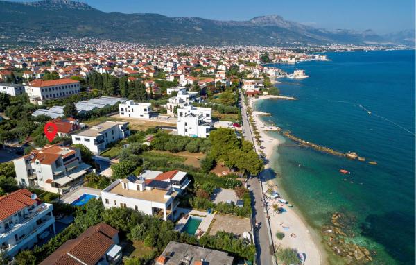 Amazing Home In Kastel Stafilic - Split