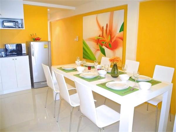 A la foto es mostra l'objecte Kata Plaza 1 bedroom Modern Apartment situat a la ciutat de Kata Beach.