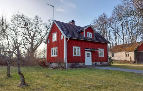 Auf dem Foto ist das Objekt Gorgeous Home In Vrankunge With Wifi in der Stadt Hulevik zu sehen.