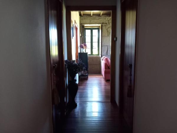 A la foto es mostra l'objecte Relax entre viñedos situat a la ciutat de Lores.