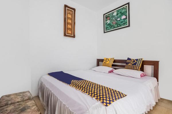 En la foto se muestra el objeto Hotel O Villa Tirta Melati Syariah ubicado en la ciudad de Bojong.