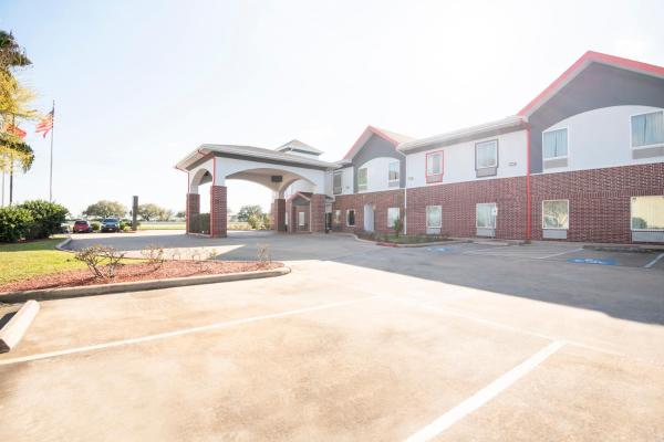 A la foto es mostra l'objecte OYO Townhouse Clute Lake Jackson situat a la ciutat de Clute.