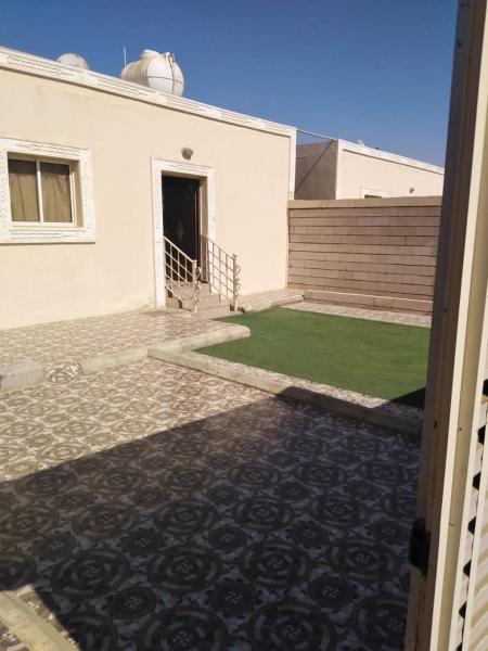 Nella foto è visibile l'oggetto شقق لين situato nella città di Ḑubā.