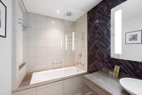 Фотография 2: FiveX - Skyline 2BR at Paramount