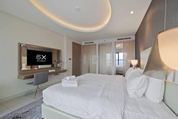Фотография 7: FiveX - Skyline 2BR at Paramount
