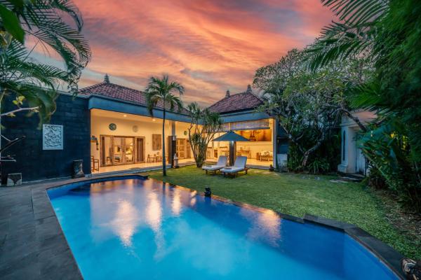 Villa Kangaroo Seminyak, 2br Private Pool Villa Close To Double Six Beach - Legian