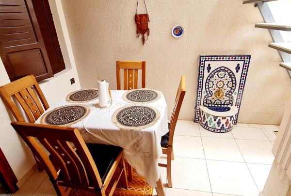 På billedet ses objektet Charming Apartment Rabat center beliggende i byen Rabat.
