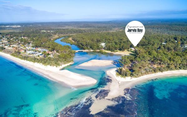 A la foto es mostra l'objecte Moona Beach House by Experience Jervis Bay situat a la ciutat de Huskisson.
