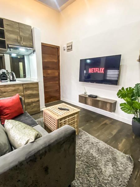 A la foto es mostra l'objecte Petite Stylish 1Bed Apt Courtyard Lekki1 situat a la ciutat de Lekki Phase 1.