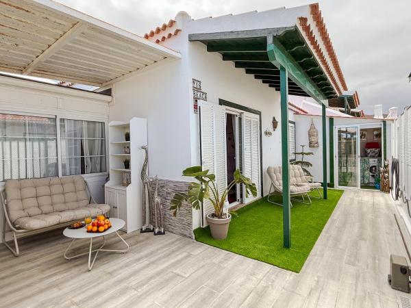 Na fotografii je vidět objekt Abades Beach Home nacházející se ve městě Abades.