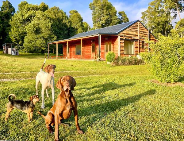 Na foto é possível ver o objeto Cottage on a small farm localizado na cidade de Kafferkop.
