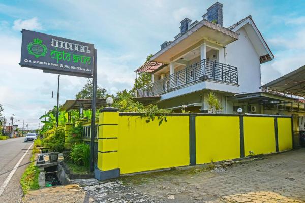 写真にはWlaha市にあるHotel O Cipto Arumが写っています。