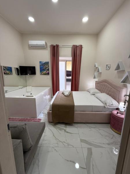 Valentino suites&terrace, Naples