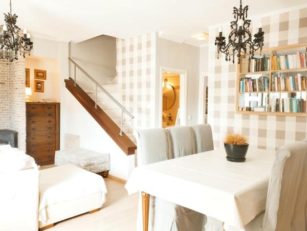 На фото показан объект Artistic elegant home, расположенный в городе Афитос.