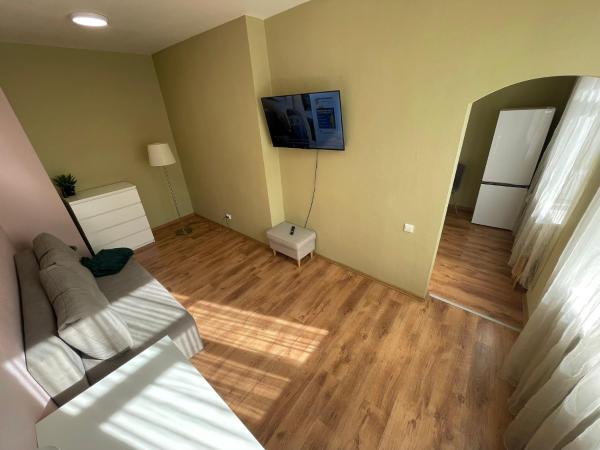 A la foto es mostra l'objecte Smart & Quiet Riga Center Apartment, Self Check-in, TV & WiFi situat a la ciutat de Riga.