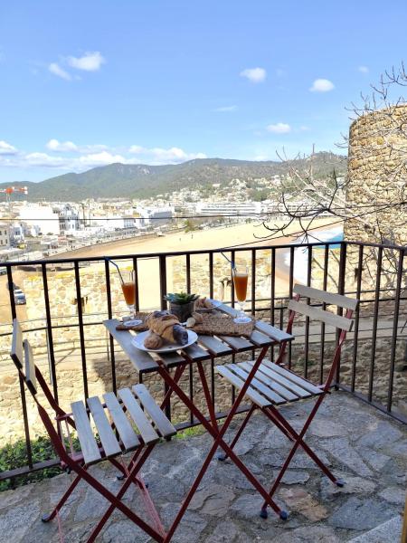 Na zdjęciu widoczny jest obiekt Casa en el castillo położony w mieście Tossa de Mar.