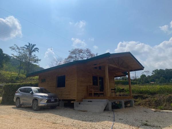 A la foto es mostra l'objecte Costa Rica Cabina situat a la ciutat de Caimital.