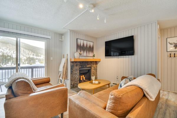 Na fotografii je vidět objekt Breckenridge Area Condo with Mountain Views nacházející se ve městě Blue River.