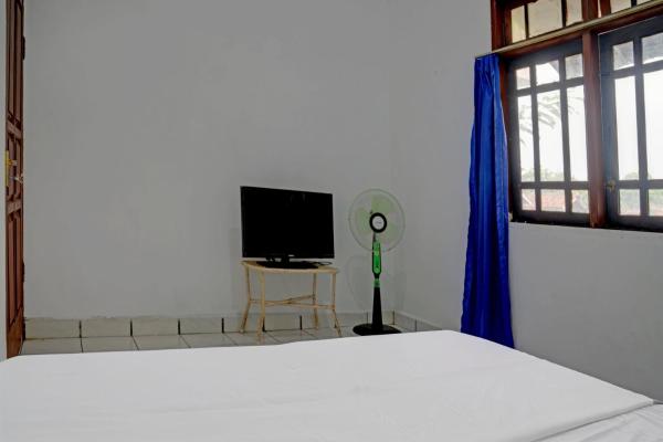 Στη φωτογραφία φαίνεται το αντικείμενο Hotel O Home Stay Syariah Aom Kusman που βρίσκεται στην πόλη Sukabumi.