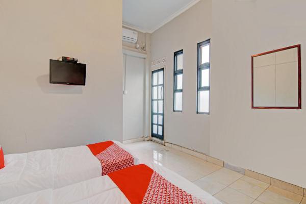 Hotel O Kalista Guest House Syariah - Pekanbaru