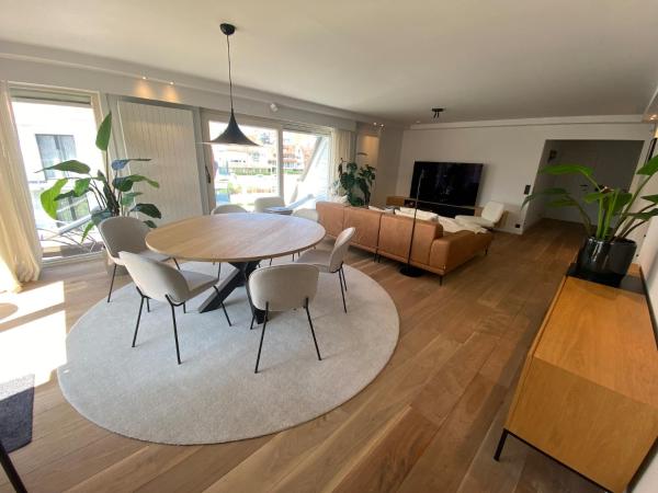 Kuva 6: Duplex in Knokke-Heist near Beach & Casino