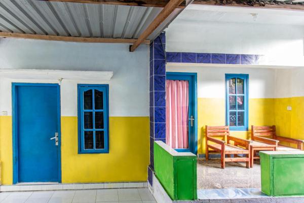 Na fotografii je vidět objekt Hotel O Kawi Homestay nacházející se ve městě Ongge.