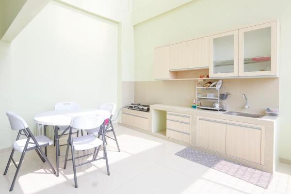 A la foto es mostra l'objecte Hotel O Homestay Arva situat a la ciutat de Wonosari.
