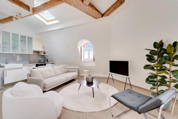 Loft d'exception Courcelles - parc Monceau, Париж