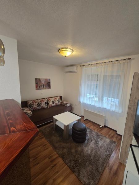 Auf dem Foto ist das Objekt Apartman Sanus in der Stadt Sanski most zu sehen.