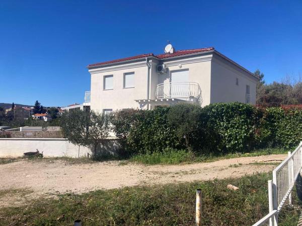Cozy Apartment Rosmarin With A Sea View - Punat