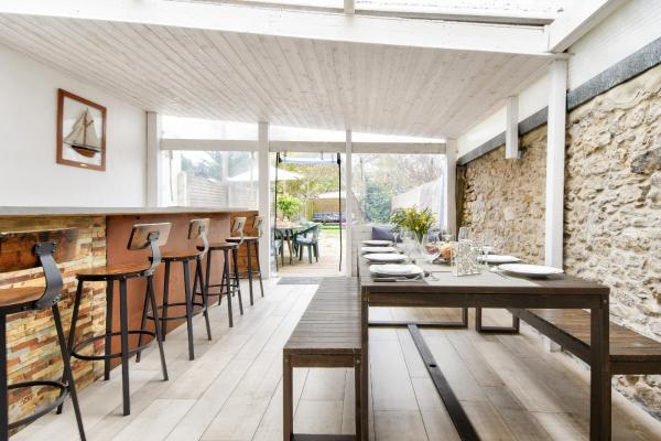 A la foto es mostra l'objecte Maison avec jardin pour 8 à 550m de la plage situat a la ciutat de Barbâtre.