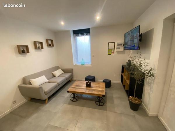 Nella foto è visibile l'oggetto Gîte la Cave situato nella città di Quarante.