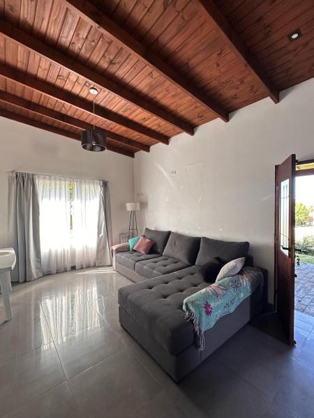 Na zdjęciu widoczny jest obiekt Casa fin de semana położony w mieście Sierra de la Ventana.