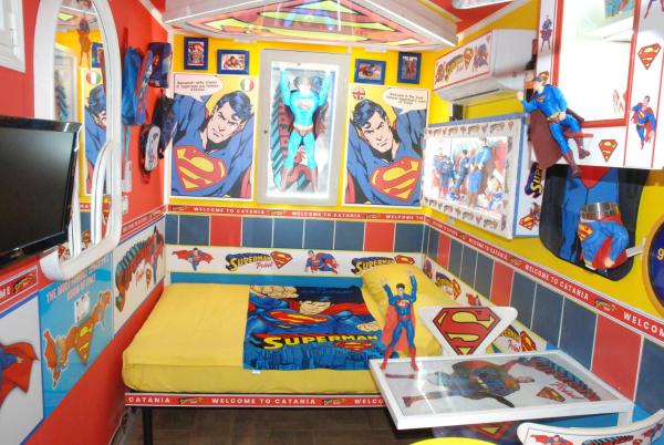 A la foto es mostra l'objecte SUPERMAN Point Airport Catania situat a la ciutat de Catània.