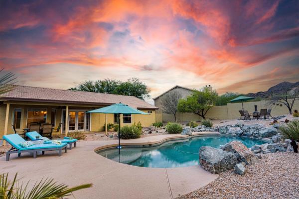 A la foto es mostra l'objecte Western Star Ahwatukee situat a la ciutat de Phoenix.