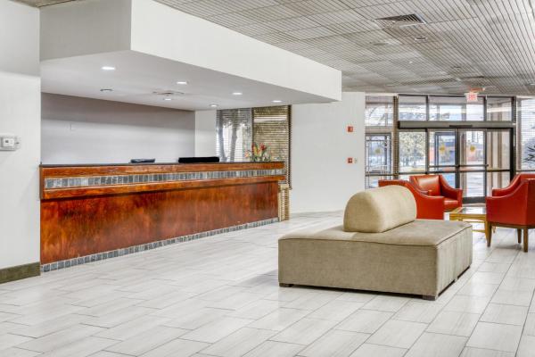 A la foto es mostra l'objecte OYO Hotel Burlington South situat a la ciutat de Haw River.