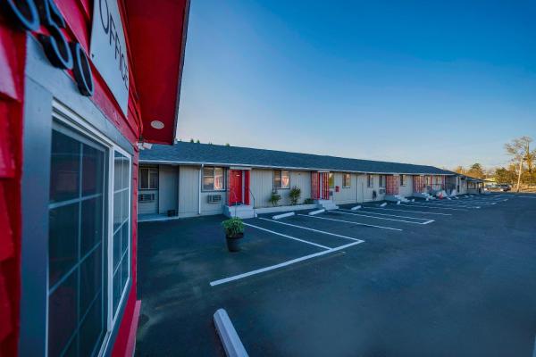 Nella foto è visibile l'oggetto OYO Hotel Portland OR near Airport situato nella città di Gresham.