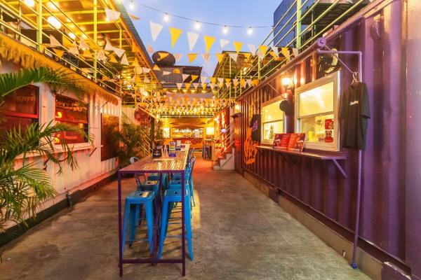 Stylish Hip studio in the Heart of Poblacion,, Manila