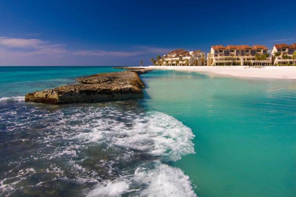 På billedet ses objektet Sotogrande spacious beachfront studio beliggende i byen Punta Cana.