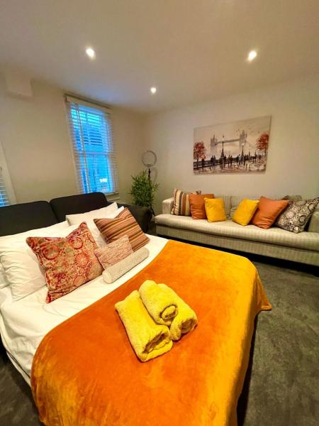 1 bedroom flat in Knightsbridge, London