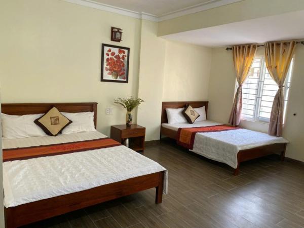 Kuvassa näkyy kohde Hoa Lư Hotel, joka sijaitsee kaupungissa Sầm Sơn.