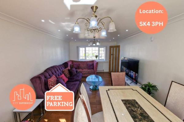 Stockport 6 Bed Home by City SuperHost, Manchester