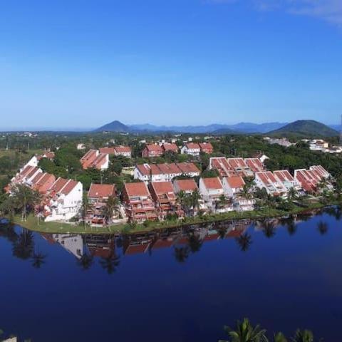 A la foto es mostra l'objecte Apartamento Condominio Village dos Passaros C12301 Guarapari ES checkin 14h checkout 10 h situat a la ciutat de Guarapari.
