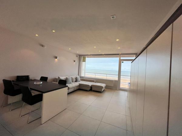 Billede 2: Large studio with direct sea view T88